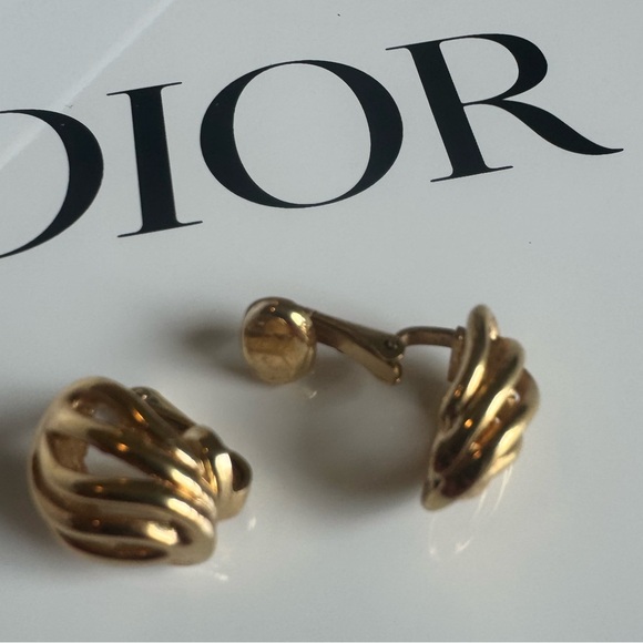 π Dior Vintage Clip on Earrings with Dior drawstring bag π - Picture 6 of 7